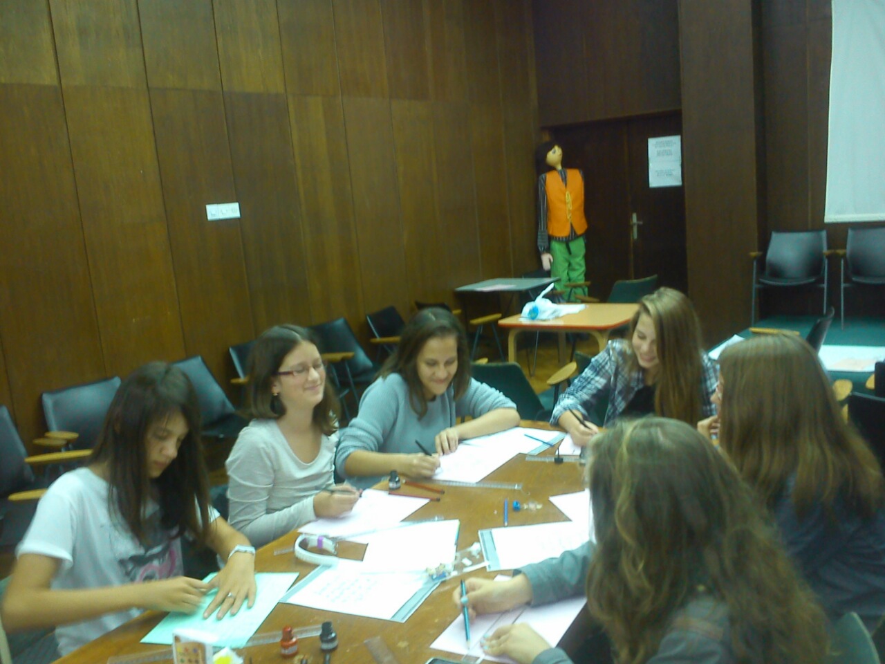 image-8932efe56fe54c428ef2252e7929e8717a0036f3fce44fec2145a014f820d215-V