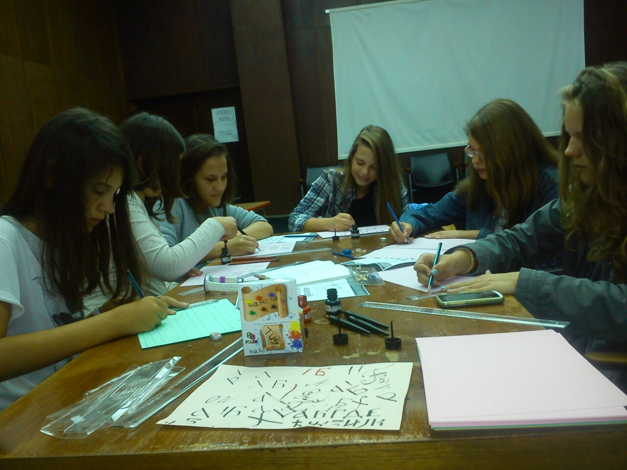 image-d6f1b5607397a2b83fe0a9c103c1d755826bc9eec325f07a466d5a9e05412fa5-V